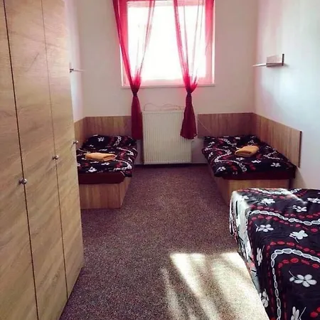 Jánošíkovské Izby Hostel Košice